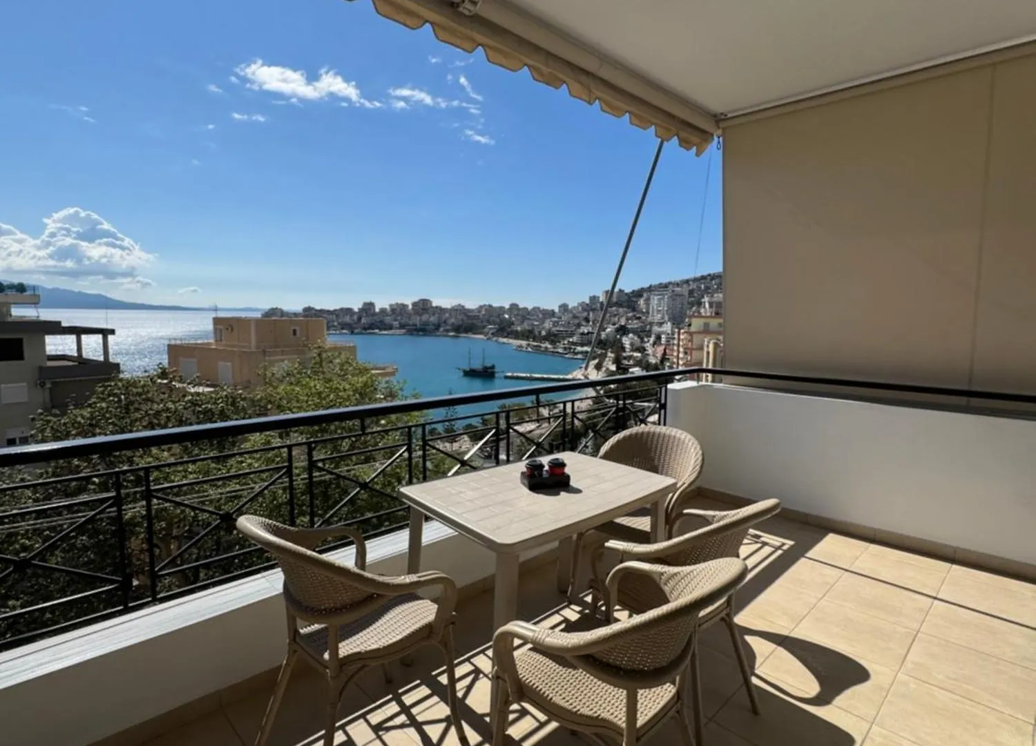 Jt Sea View Apartment Sarande