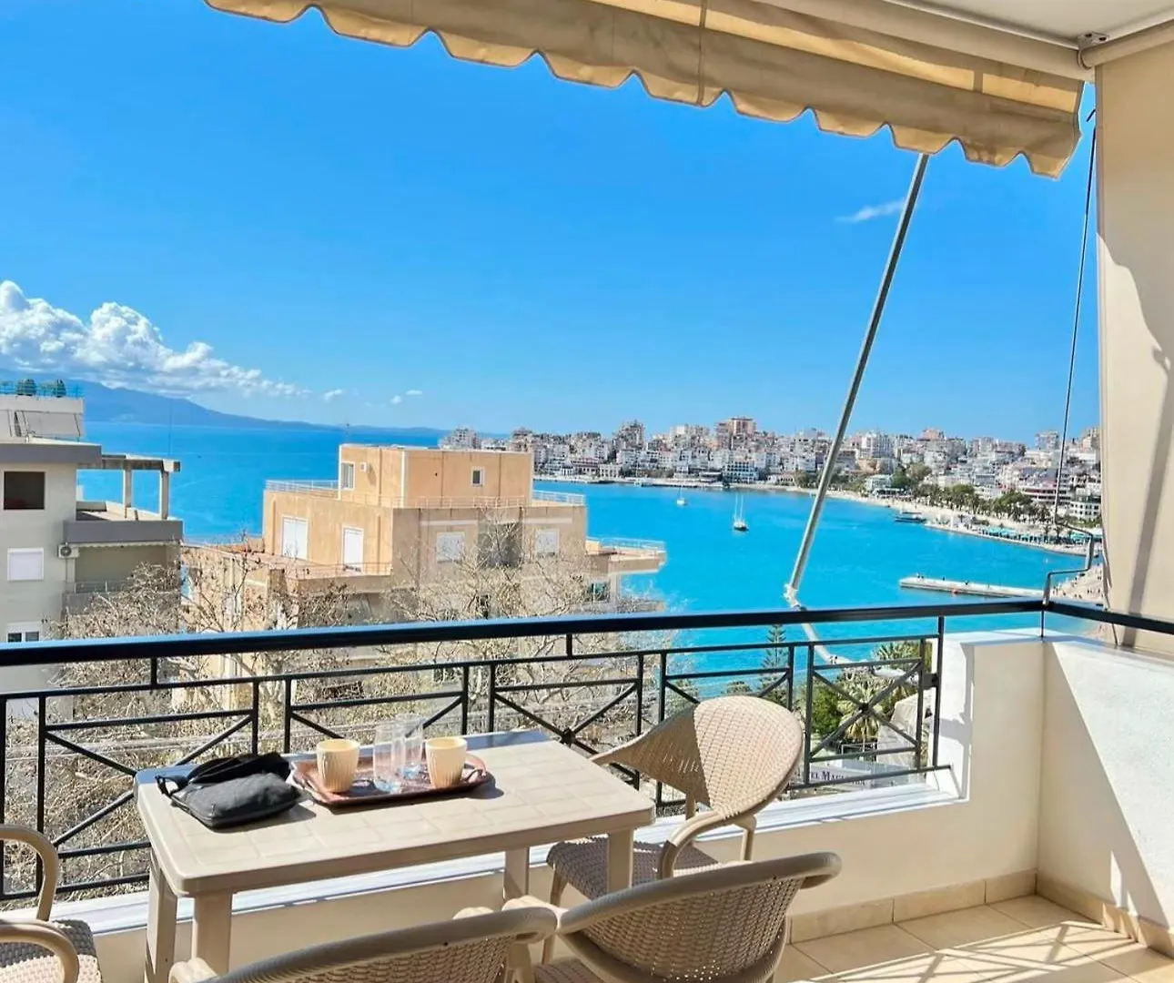 Jt Sea View Apartment Sarande