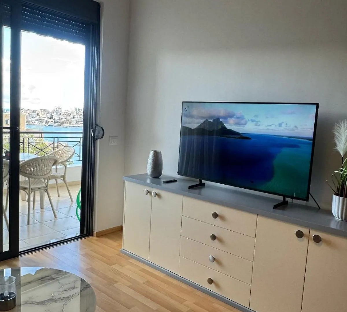 Jt Sea View Apartment Sarande 0*,